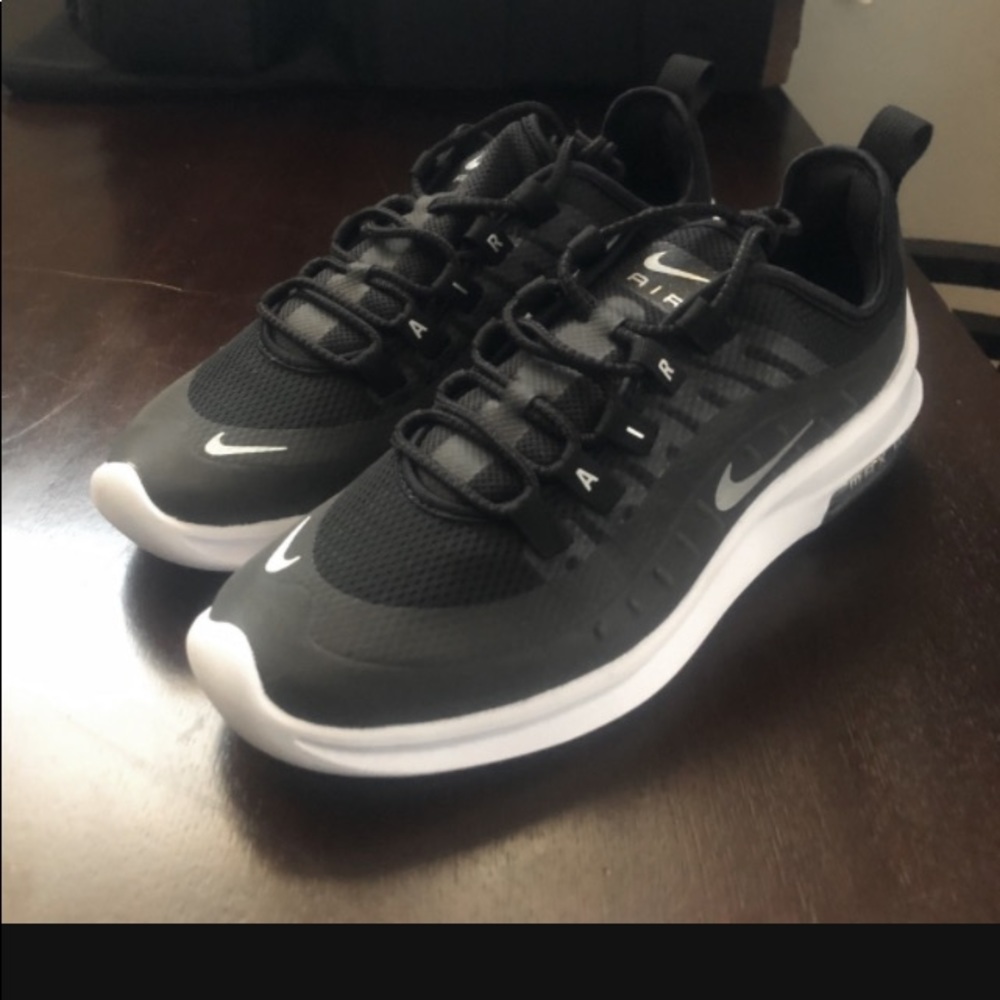 Nike  Air Max Axis Premium Black/White Running Shoes BQ0126-003